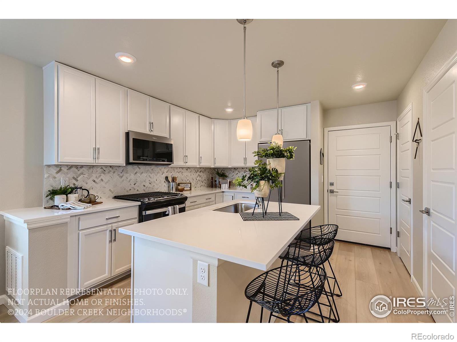 MLS Image #9 for 10221 e 62nd place,denver, Colorado