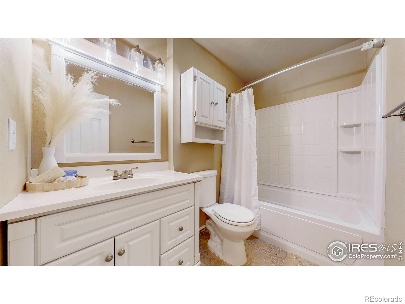 MLS Image #10 for 1025  larch drive,windsor, Colorado