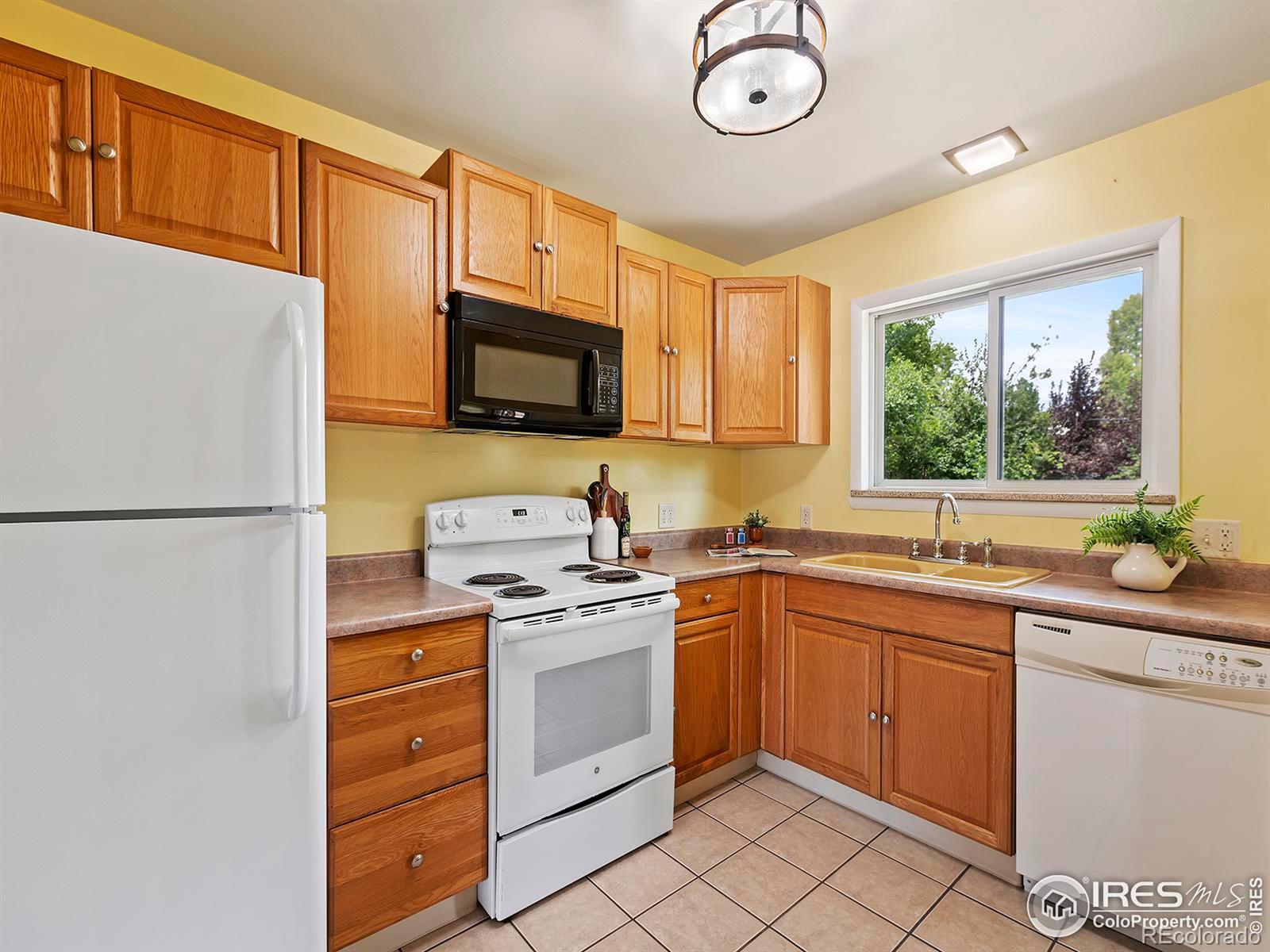 MLS Image #4 for 600  columbia road,fort collins, Colorado