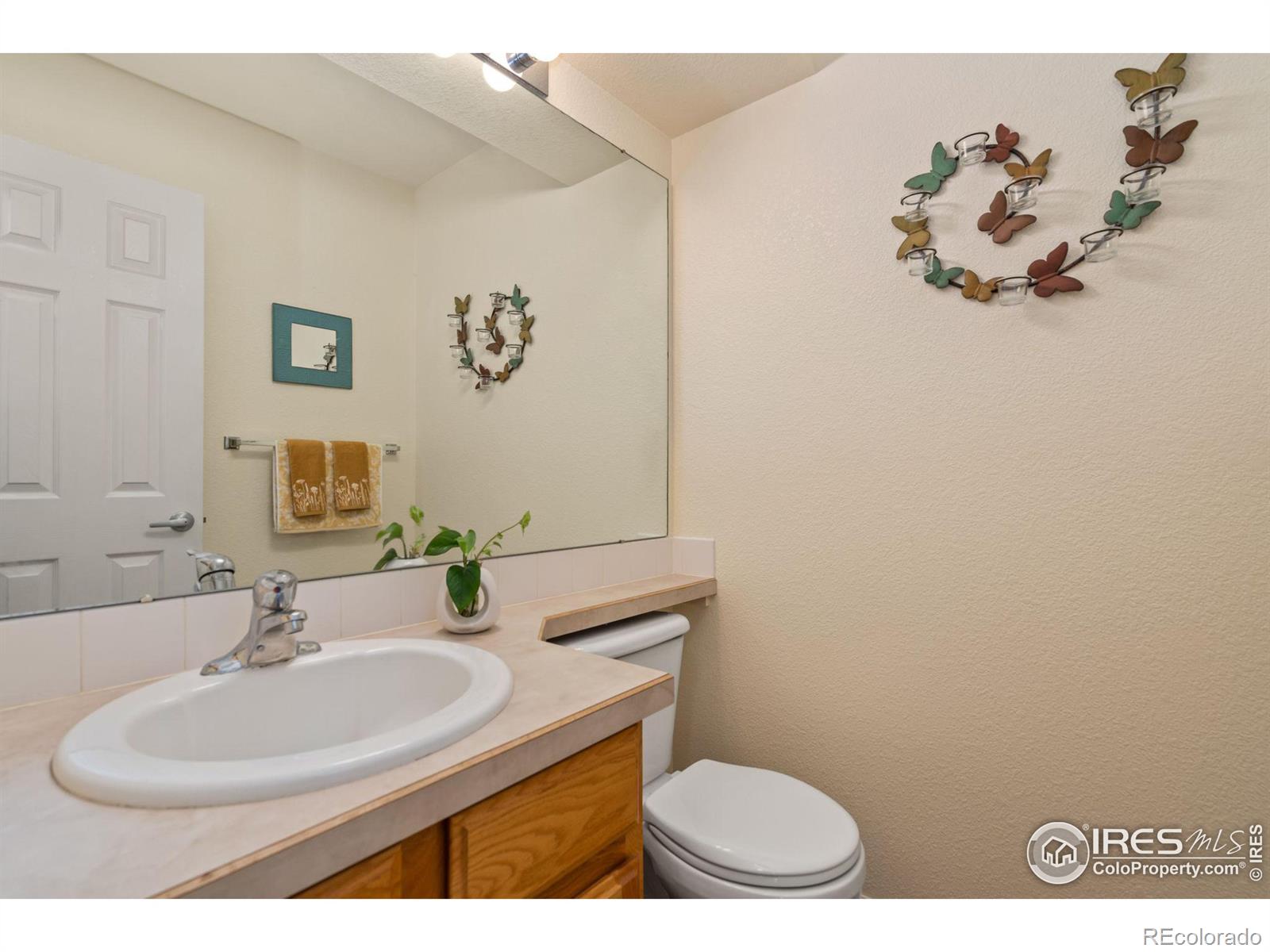 MLS Image #19 for 2070  manitou court,loveland, Colorado