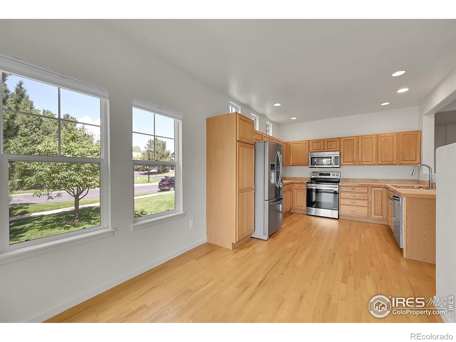 MLS Image #5 for 13509 w 62nd drive,arvada, Colorado