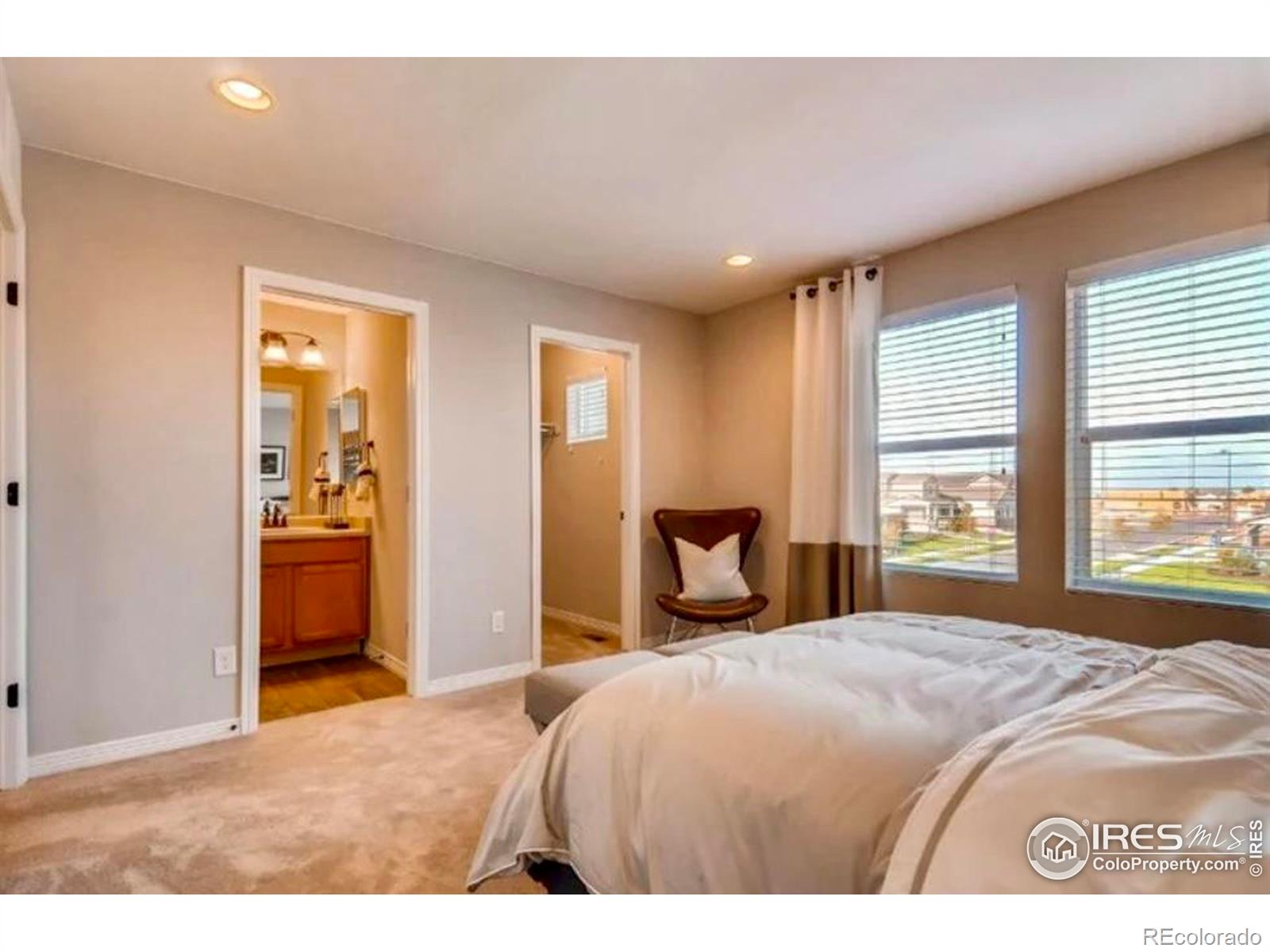MLS Image #9 for 4792 n kittredge street,denver, Colorado