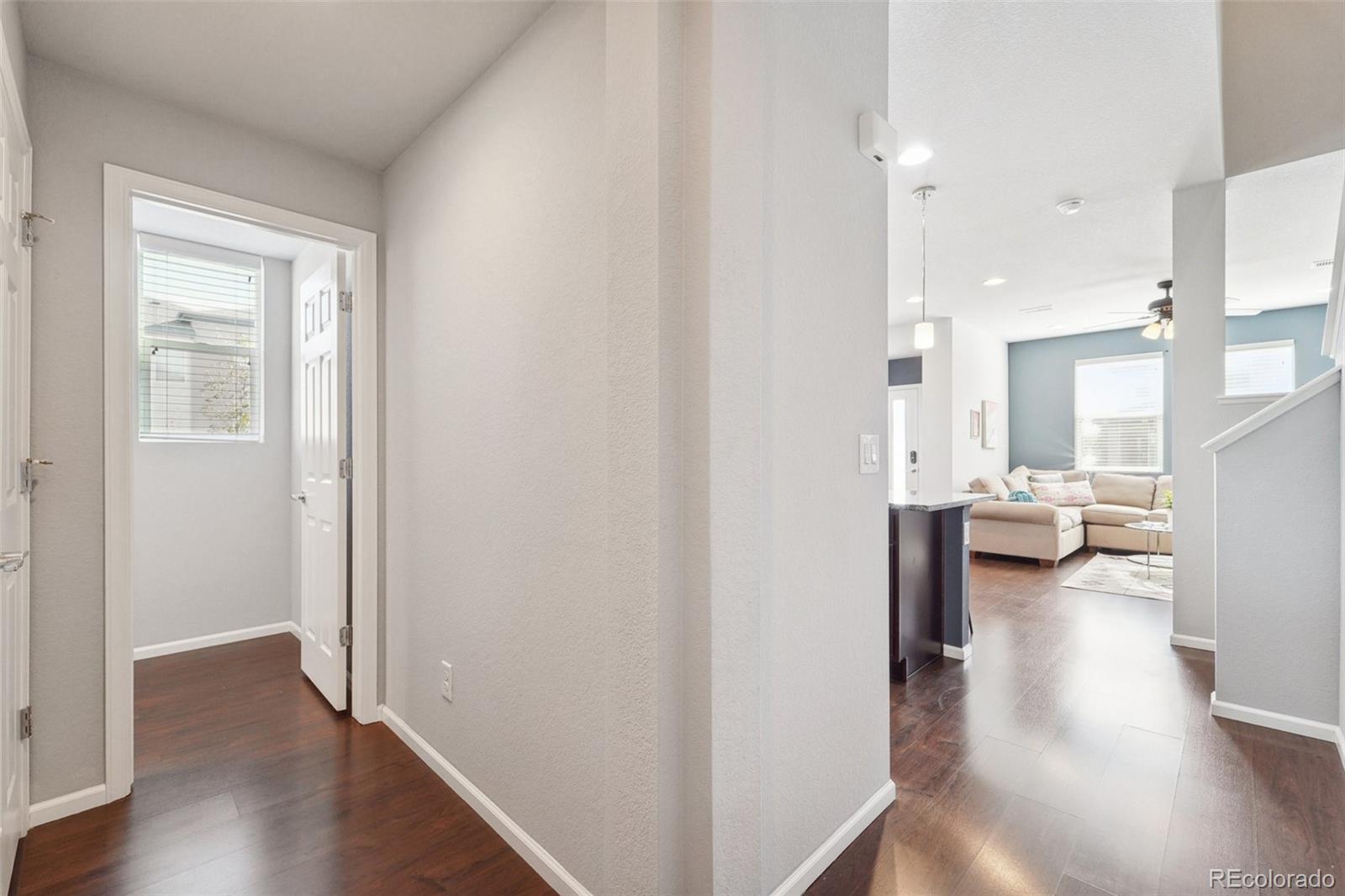 MLS Image #10 for 16131 e warner place,denver, Colorado