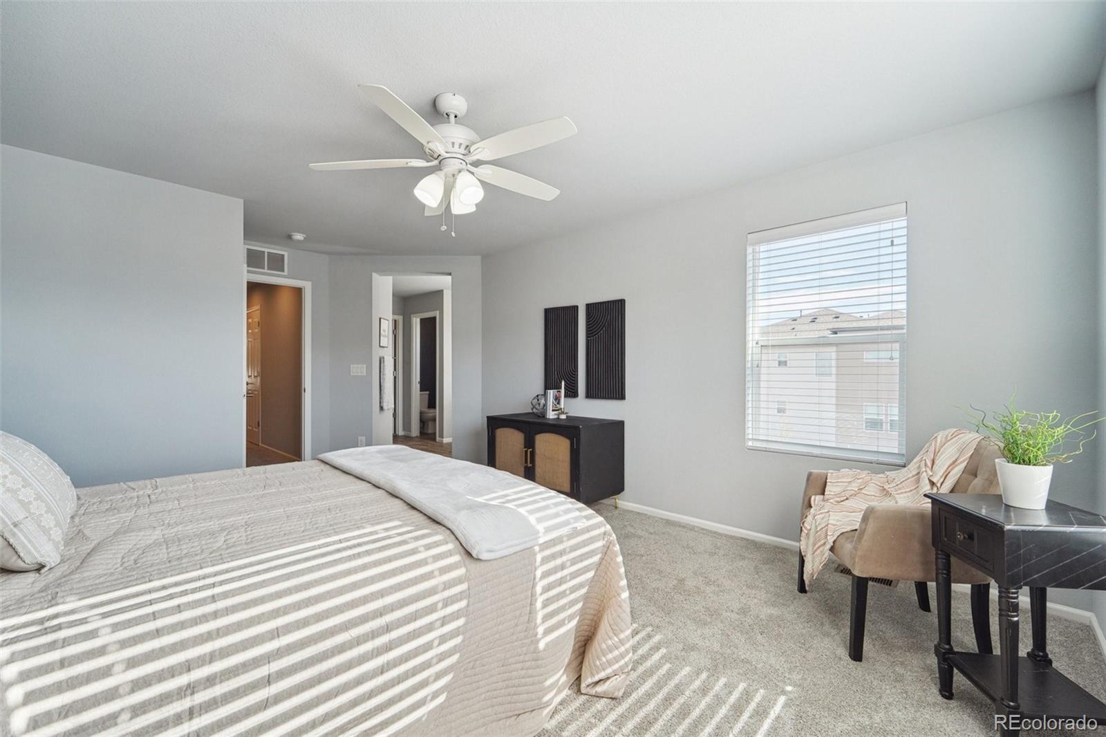 MLS Image #13 for 16131 e warner place,denver, Colorado