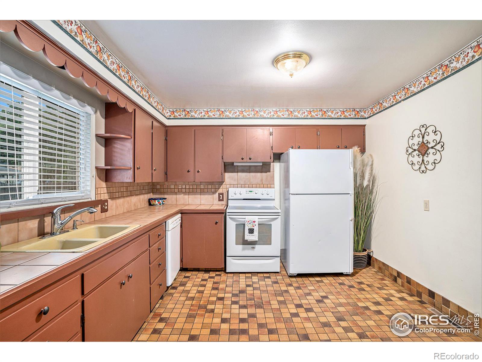 MLS Image #8 for 2529  cedar drive,loveland, Colorado