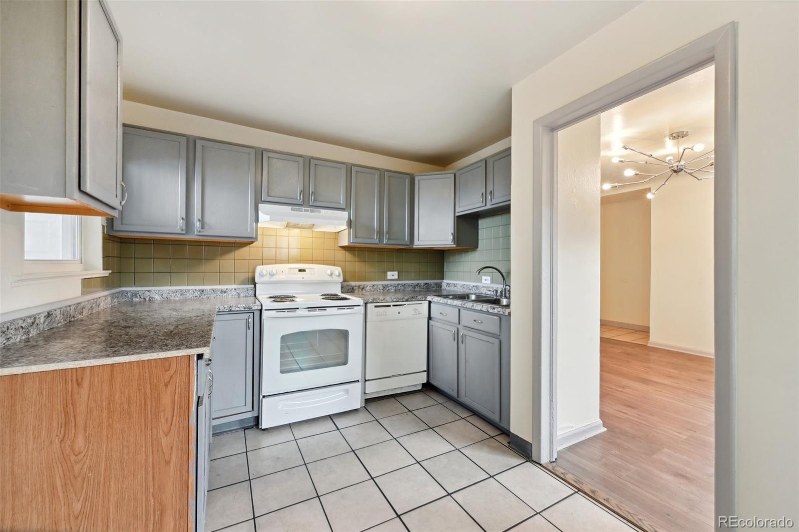 MLS Image #5 for 2241 w center avenue,denver, Colorado