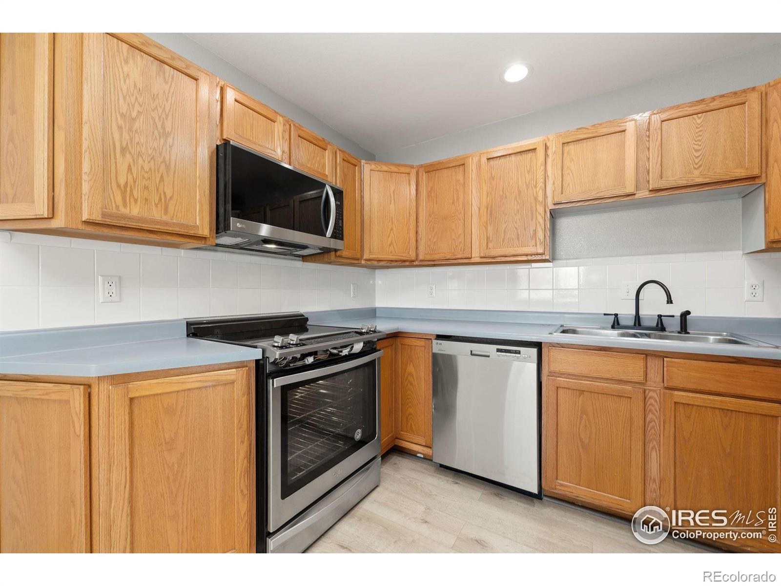 MLS Image #15 for 31322  4th street,gill, Colorado