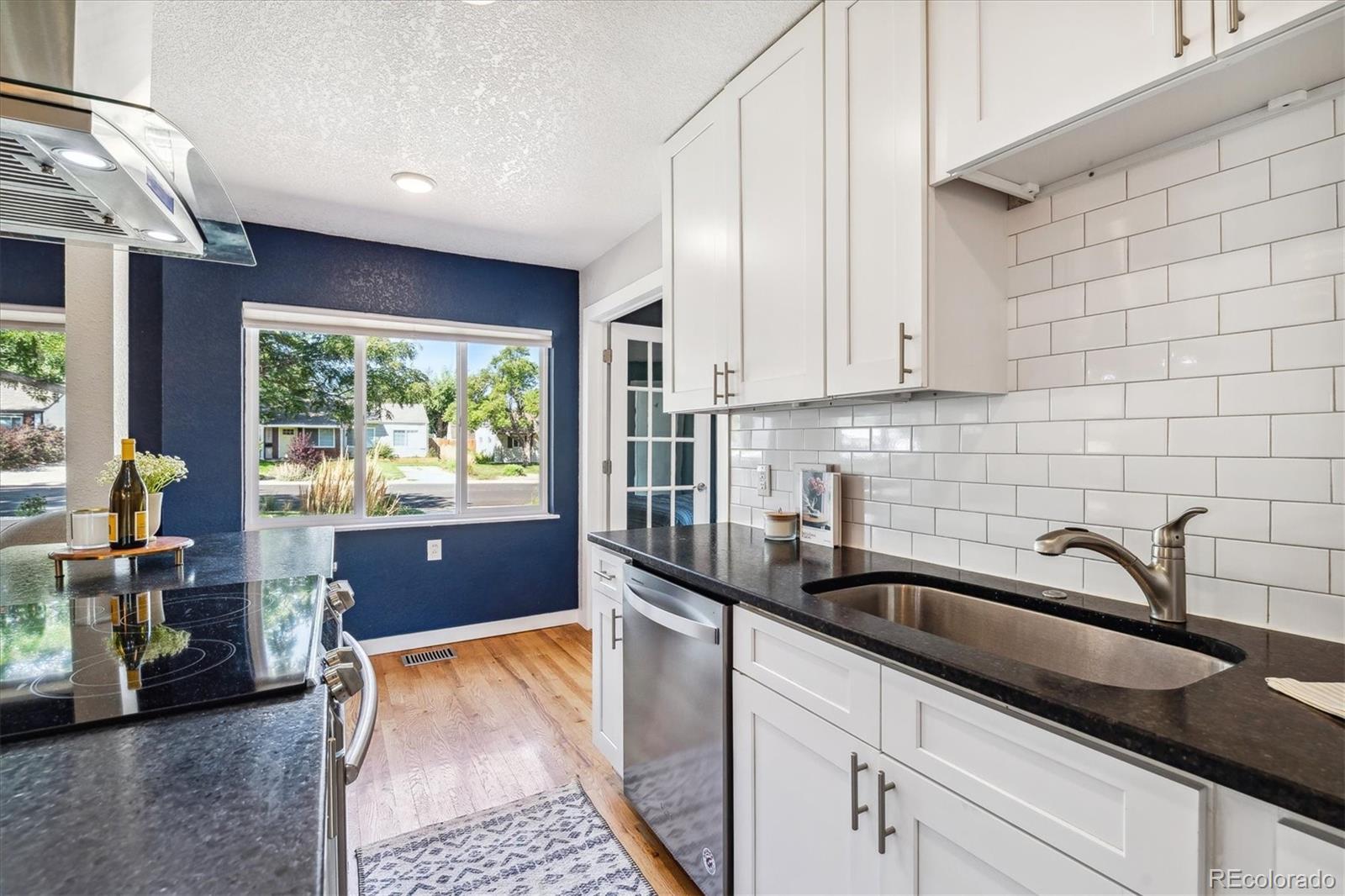 MLS Image #17 for 3326 s forest street,denver, Colorado