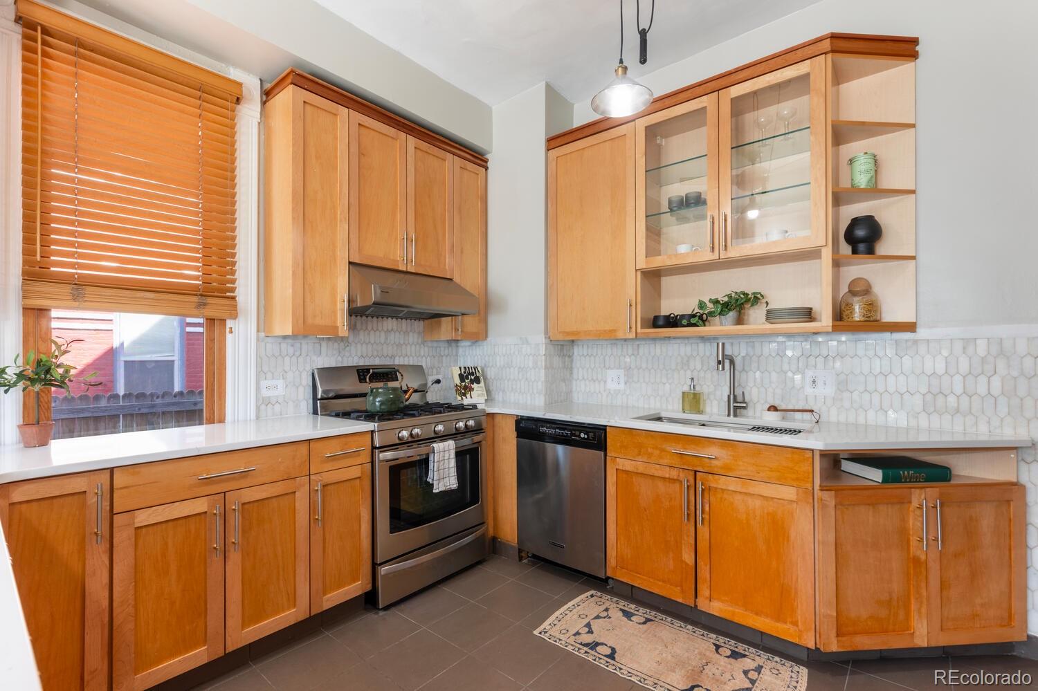 MLS Image #10 for 2743 n lafayette street,denver, Colorado