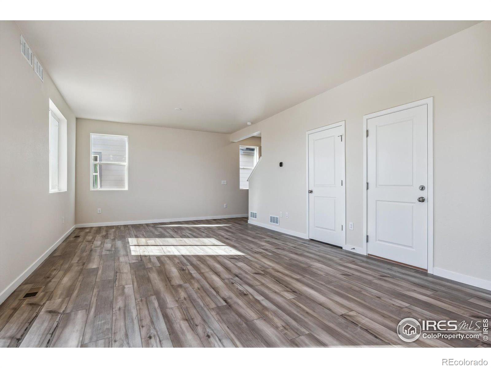 MLS Image #10 for 442  elbert street,johnstown, Colorado