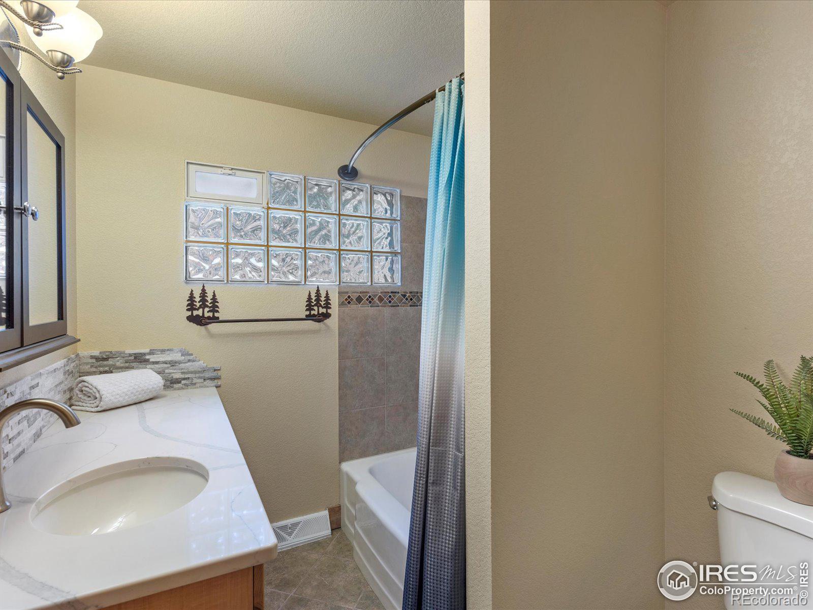 MLS Image #14 for 500  aspen drive,lyons, Colorado