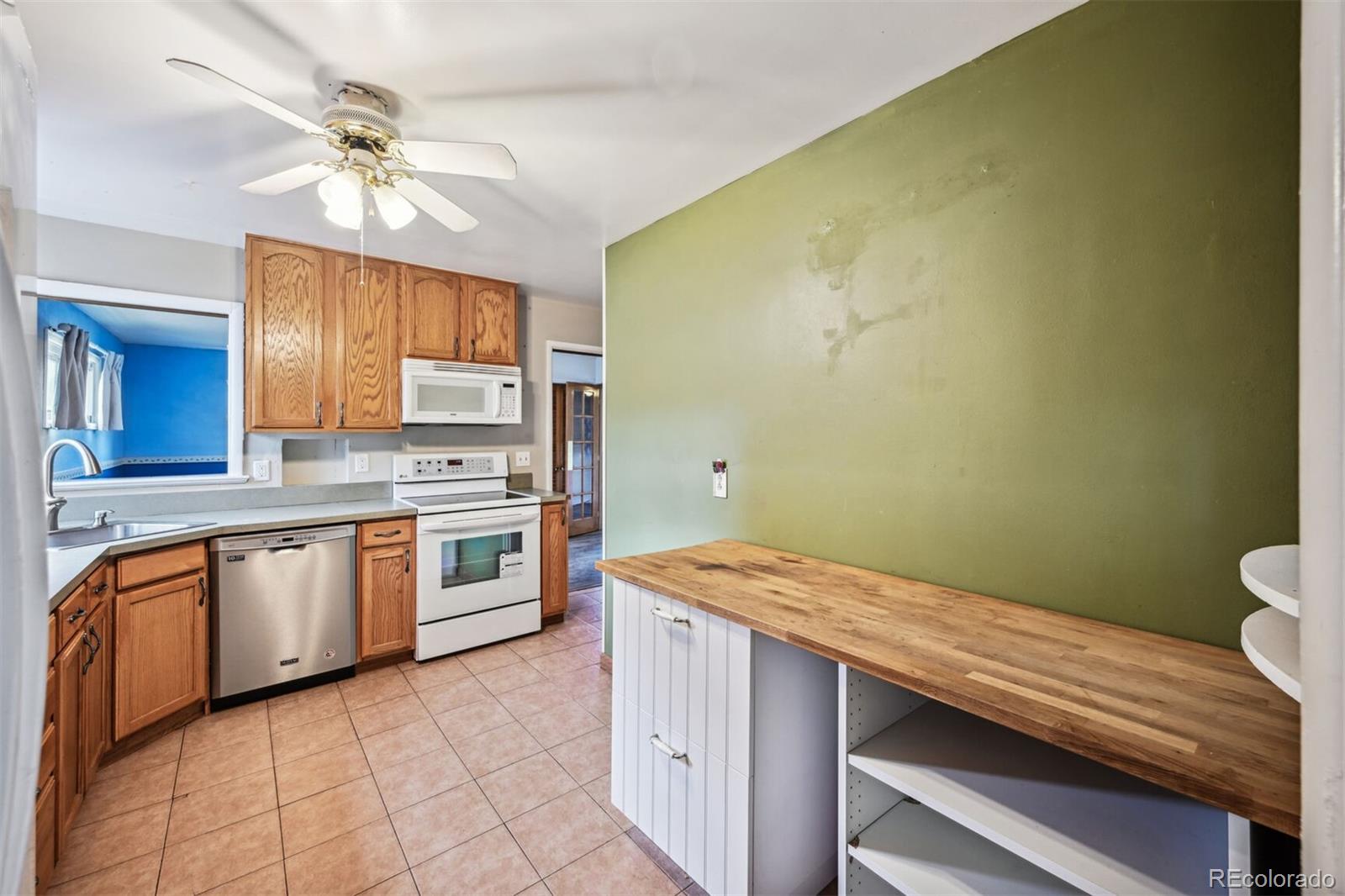 MLS Image #7 for 1461 s perry street,denver, Colorado