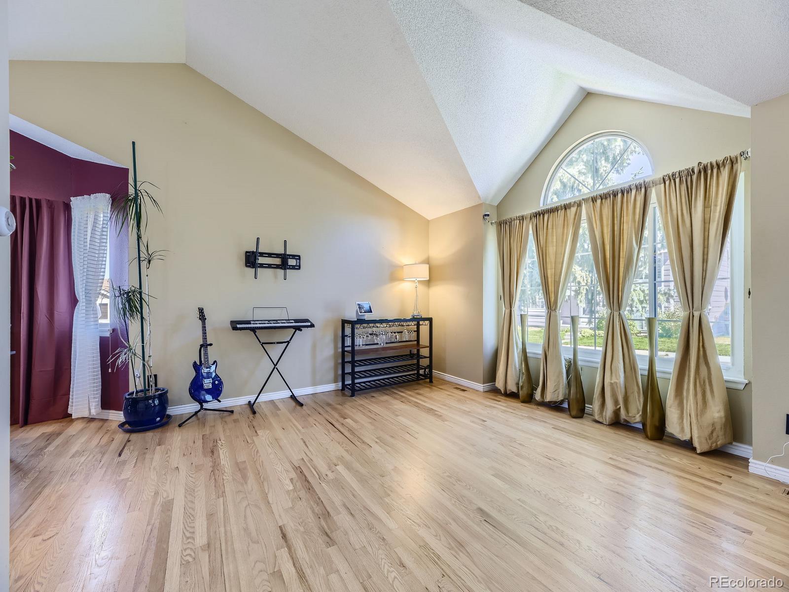 MLS Image #2 for 155 n bedford avenue,castle rock, Colorado