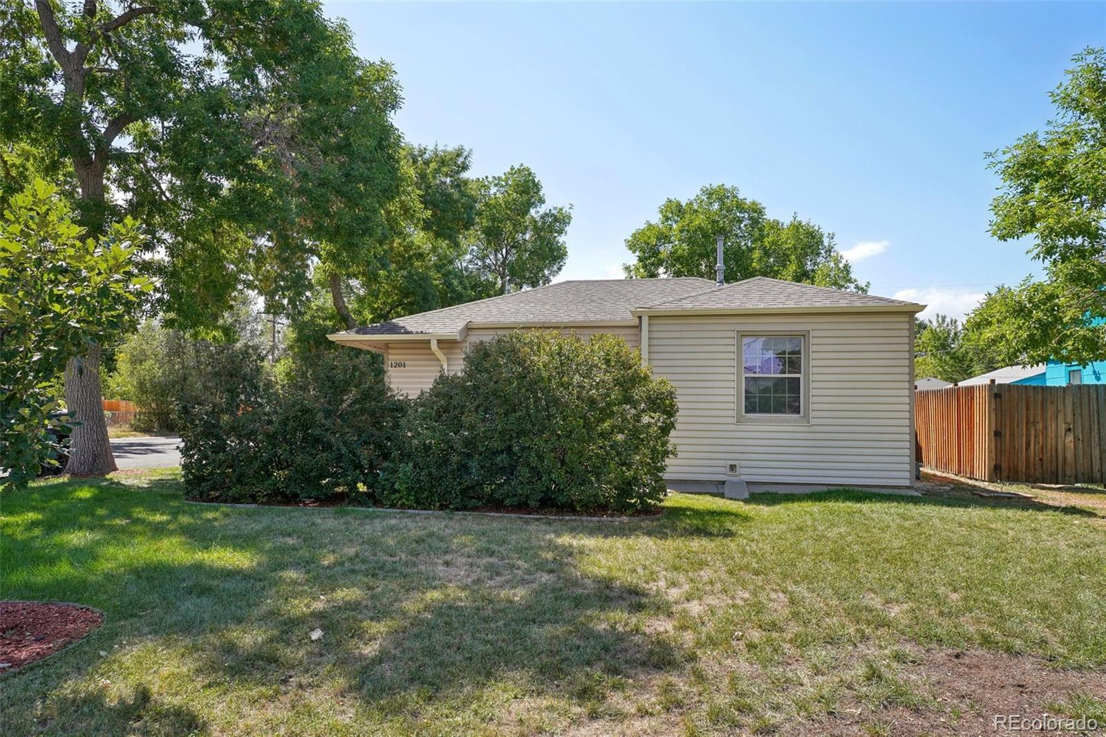 MLS Image #20 for 1201  newark street,aurora, Colorado