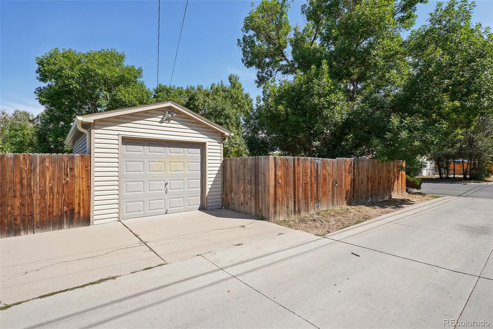 MLS Image #25 for 1201  newark street,aurora, Colorado