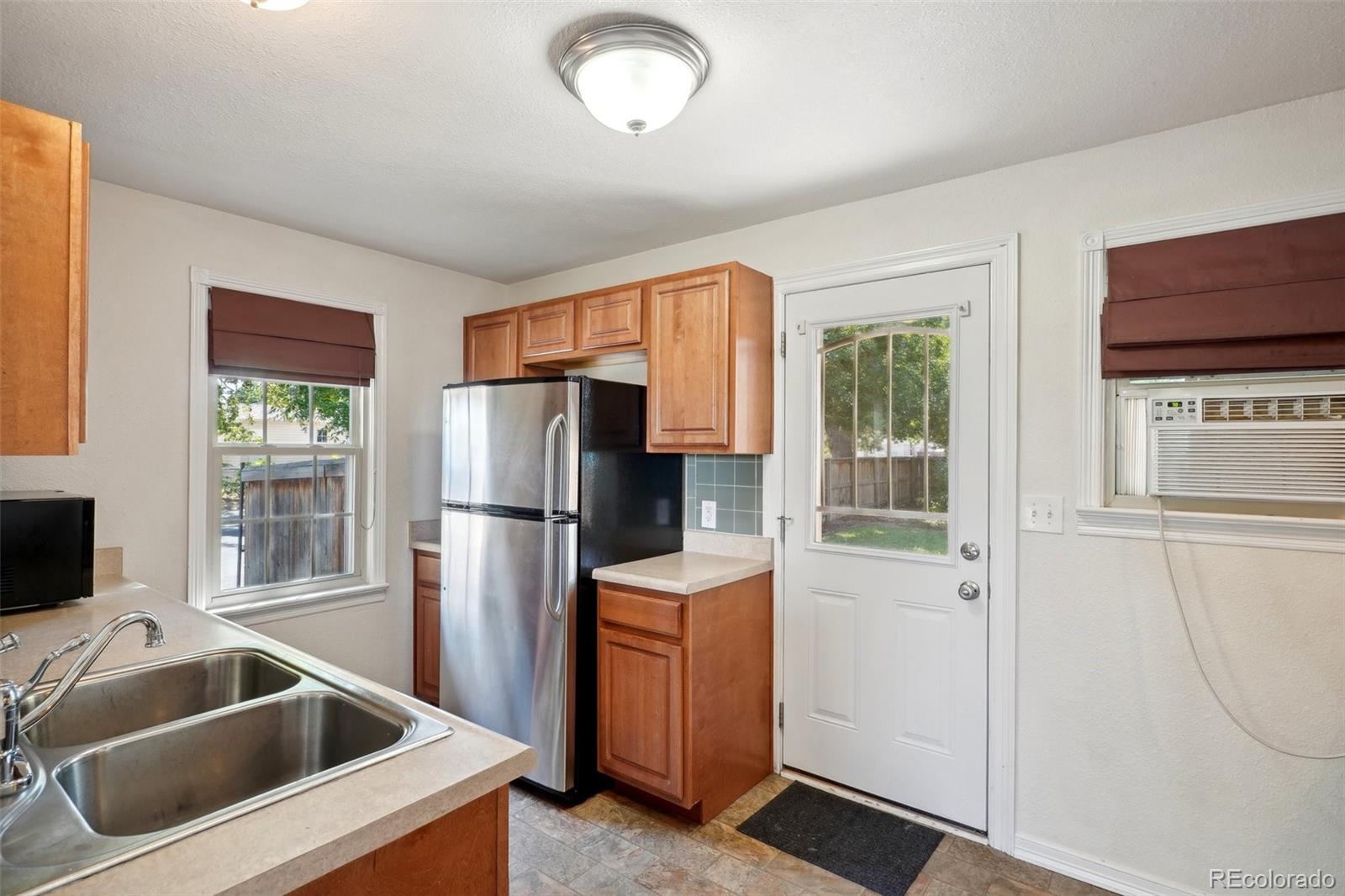 MLS Image #7 for 1201  newark street,aurora, Colorado