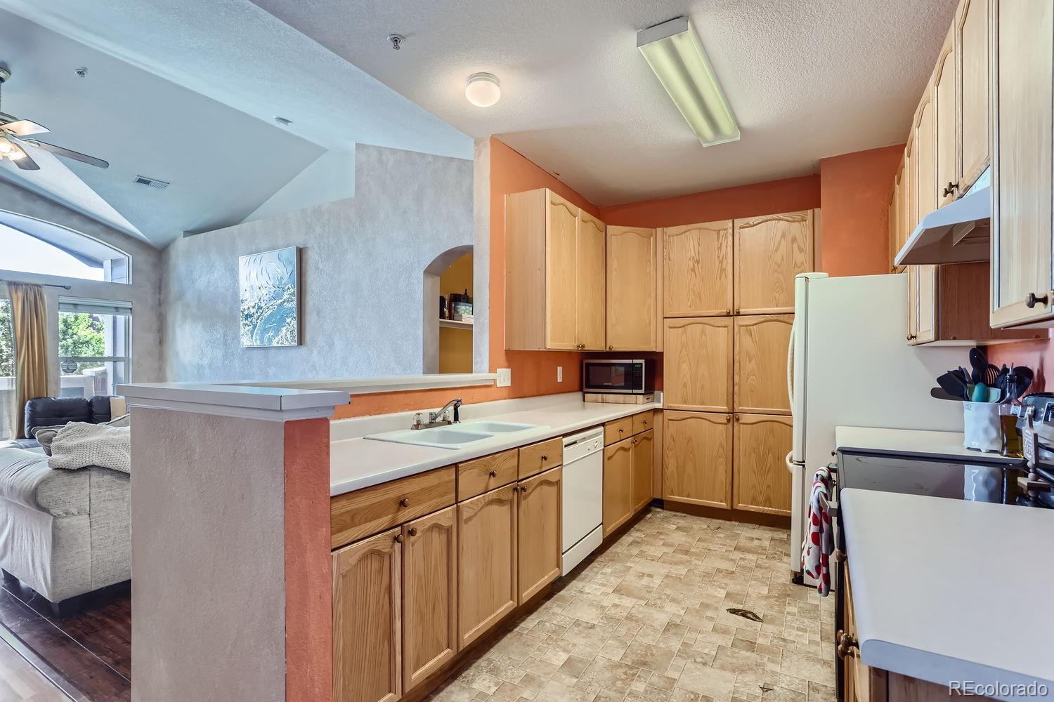 MLS Image #5 for 14241 e 1st drive,aurora, Colorado