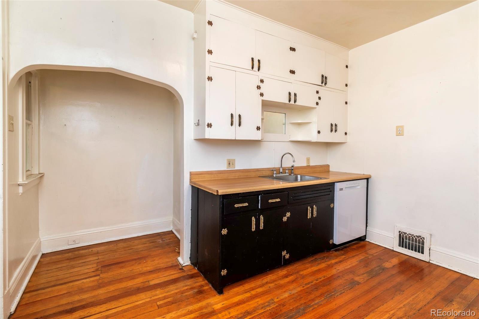 MLS Image #5 for 131 s ogden street,denver, Colorado