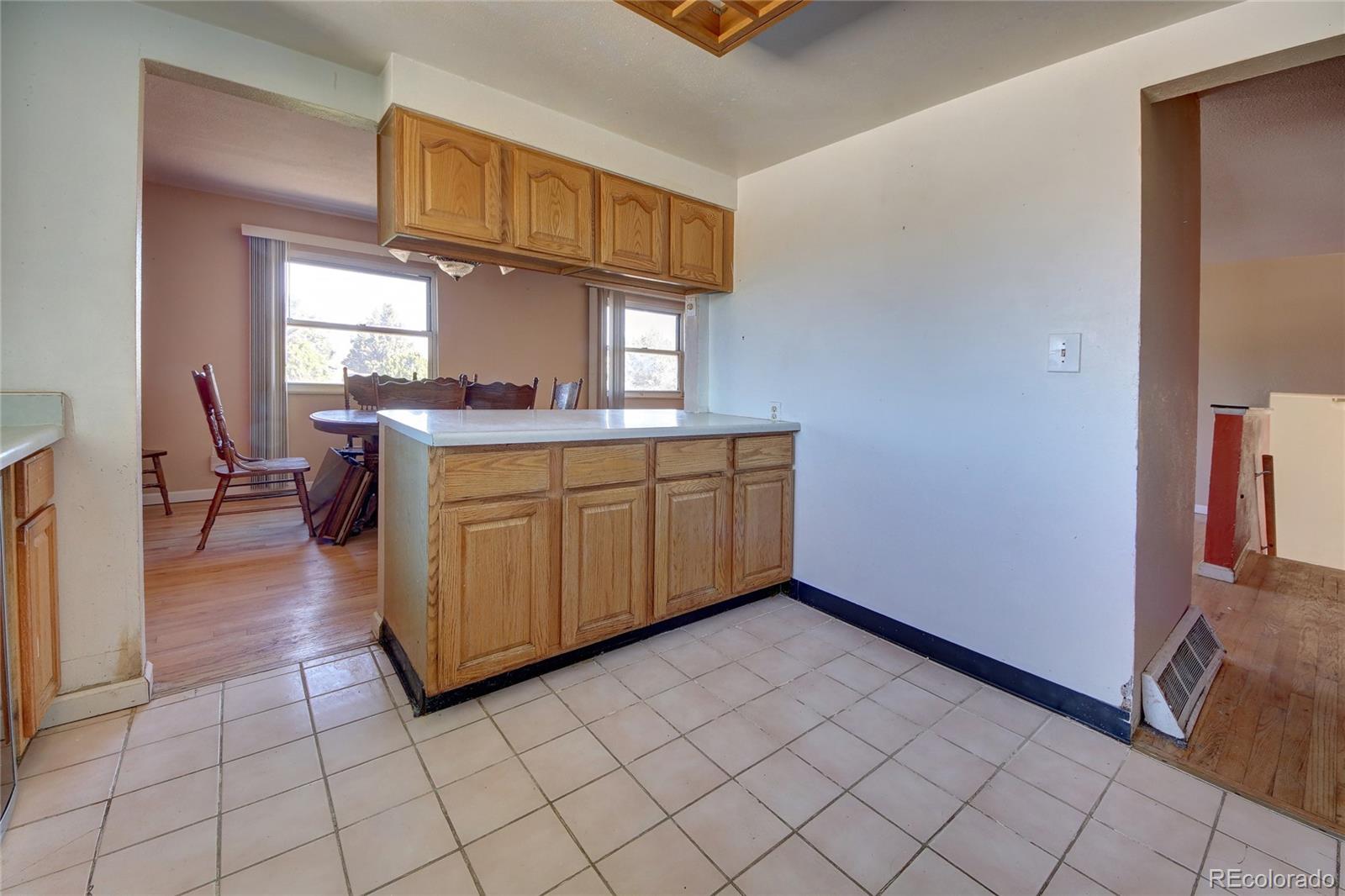 MLS Image #7 for 6885  defoe avenue,colorado springs, Colorado