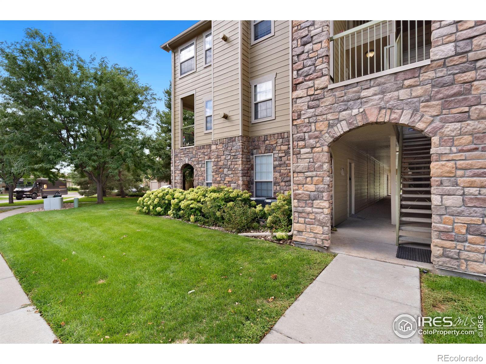 MLS Image #3 for 5620  fossil creek parkway,fort collins, Colorado