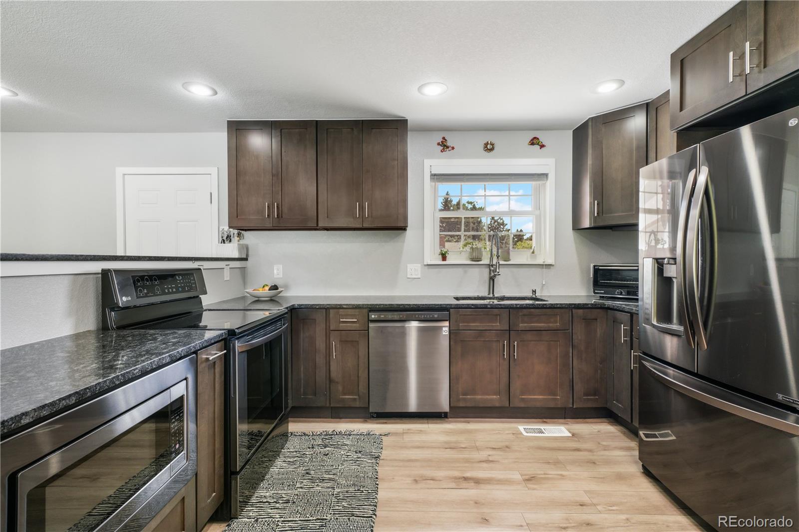 MLS Image #7 for 8351 w 70th avenue,arvada, Colorado