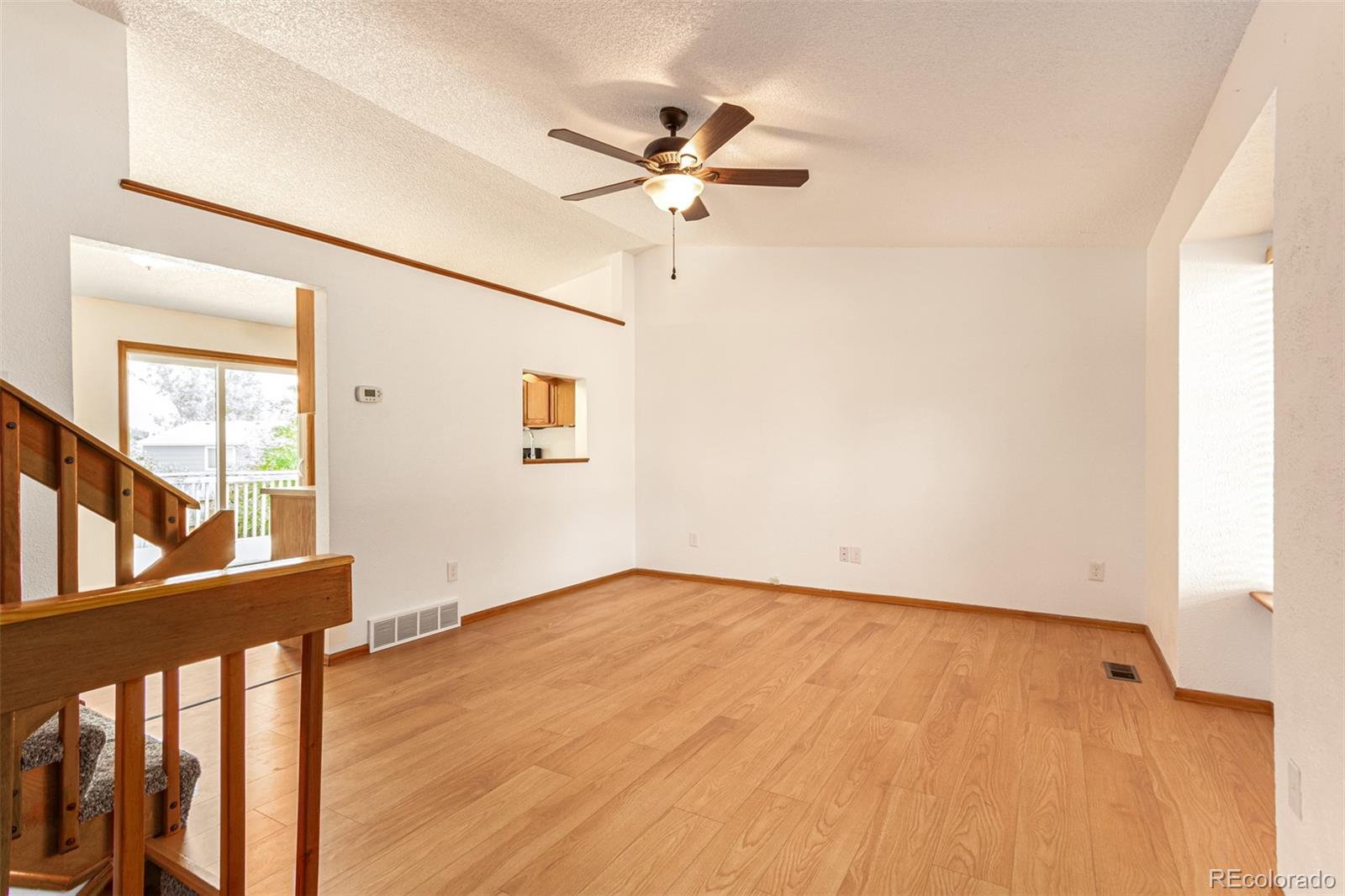 MLS Image #3 for 4942 s hoyt street,littleton, Colorado