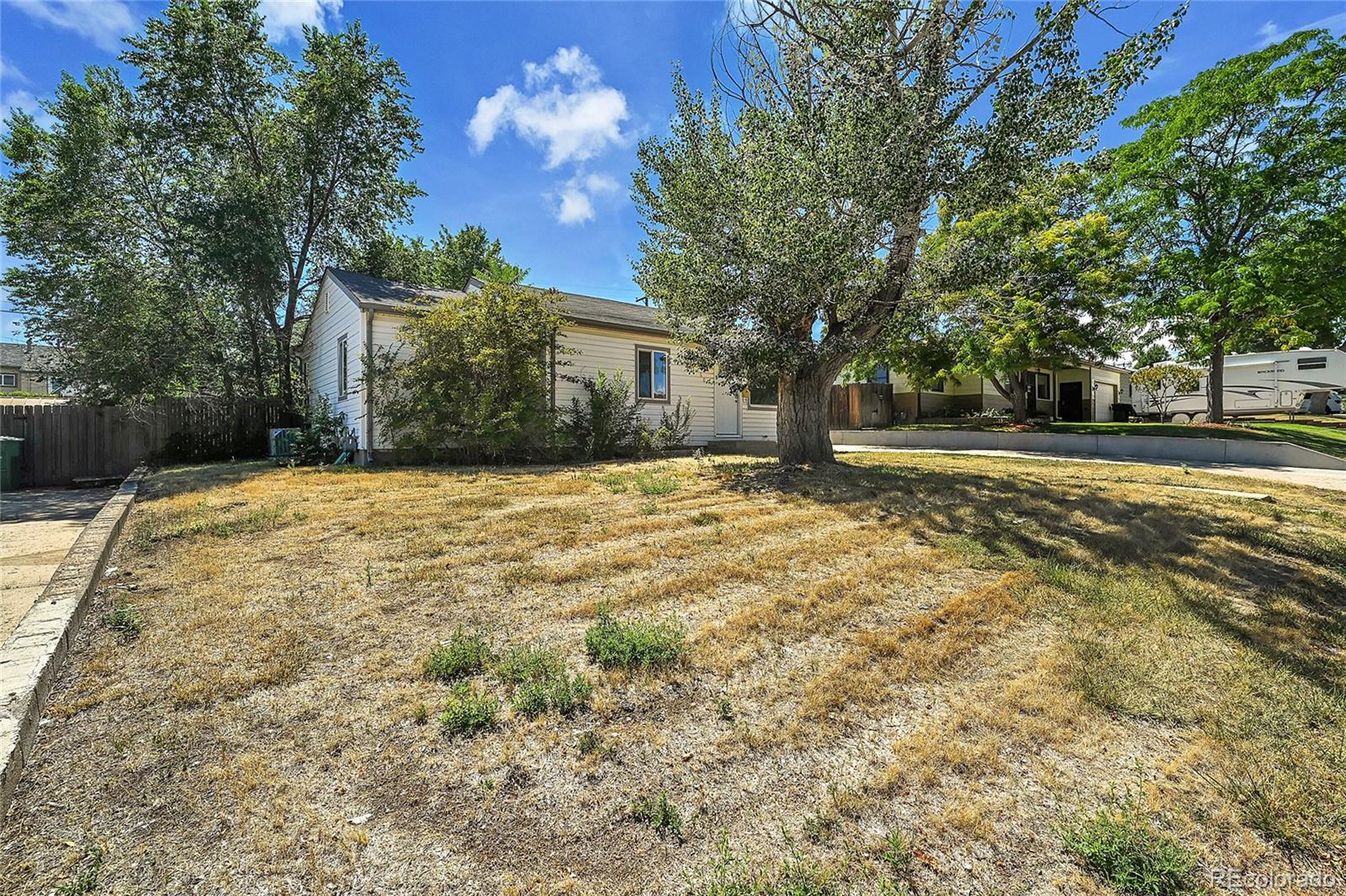 MLS Image #3 for 1760  rowena street,thornton, Colorado