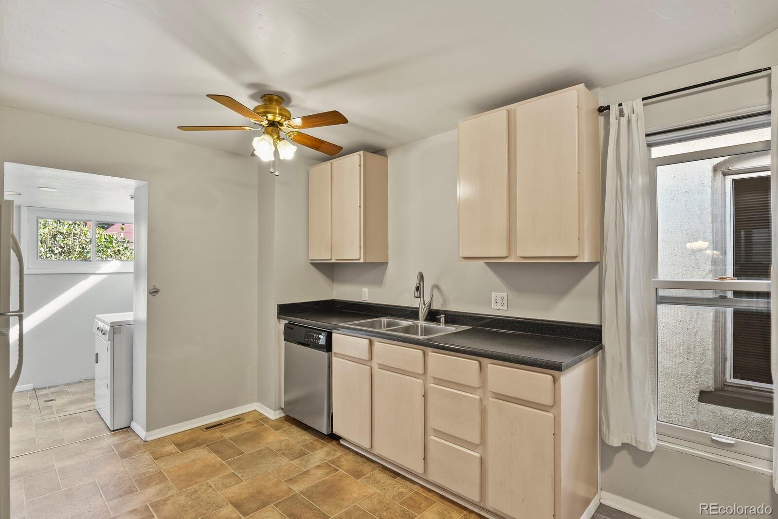 MLS Image #6 for 3449 w 33rd avenue,denver, Colorado