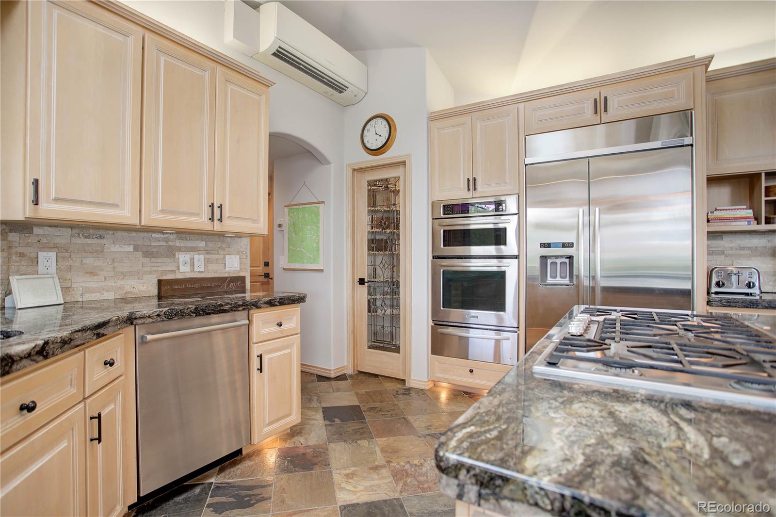 MLS Image #15 for 5512  red fern run,littleton, Colorado