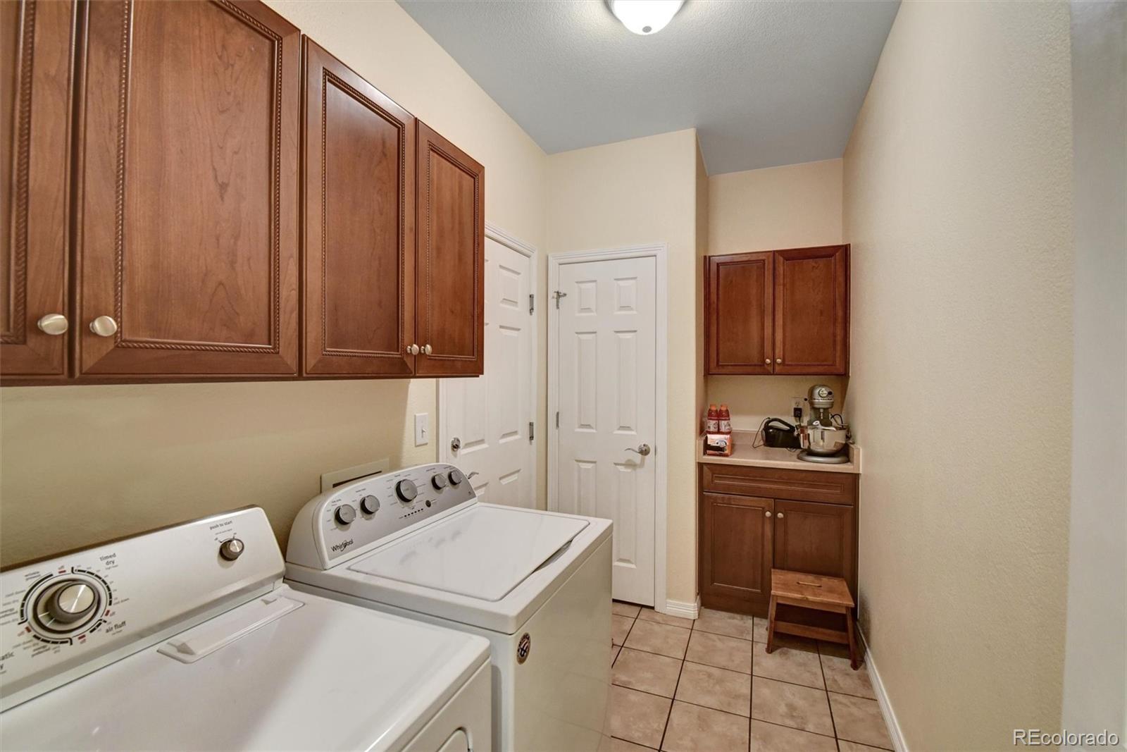 MLS Image #11 for 6678 s shawnee court,aurora, Colorado