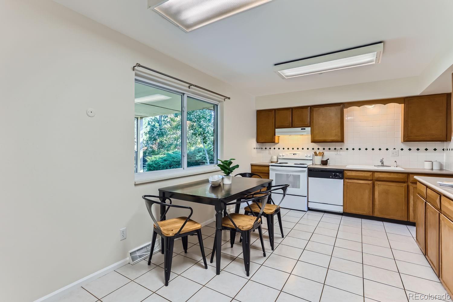 MLS Image #5 for 6433 e bethany place,denver, Colorado