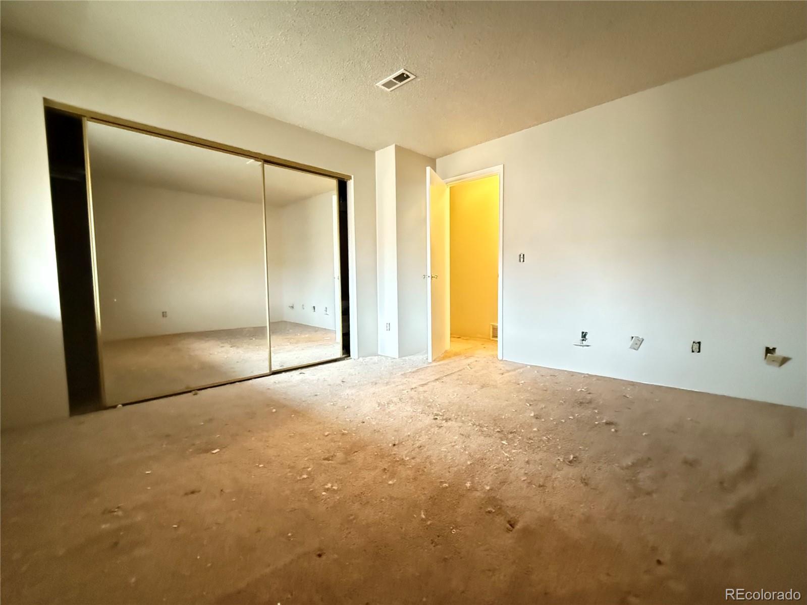 MLS Image #5 for 1074 s dearborn street,aurora, Colorado