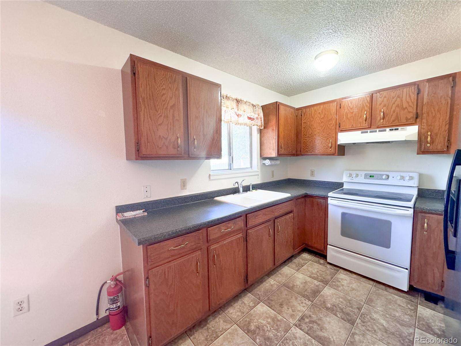 MLS Image #4 for 622 e rio blanco avenue,rangely, Colorado