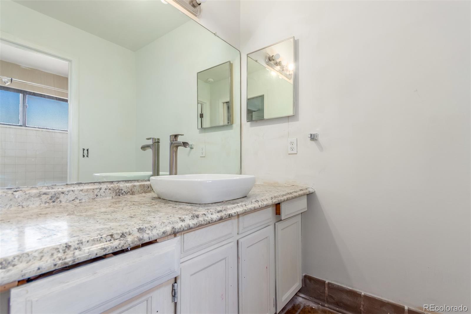 MLS Image #26 for 3814 s ceylon way,aurora, Colorado