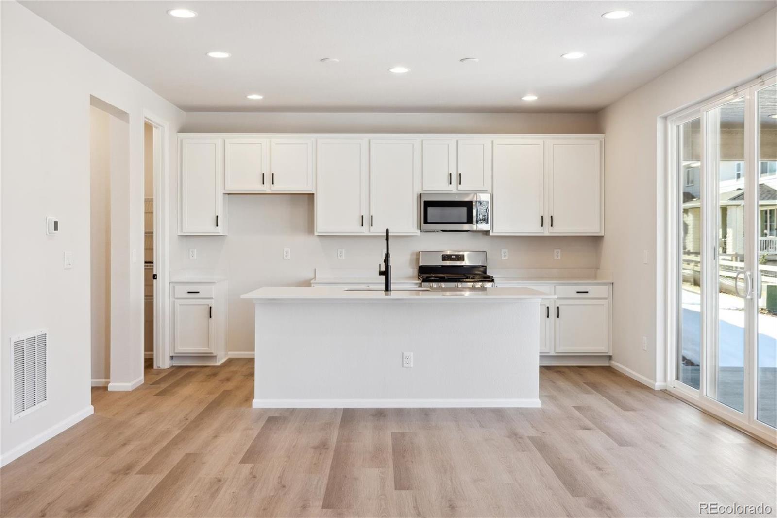 MLS Image #4 for 8389  vona lane,littleton, Colorado