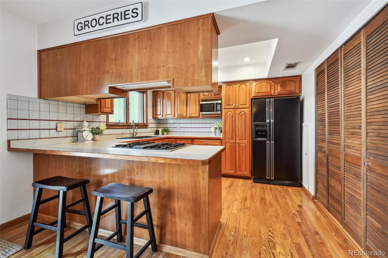 MLS Image #10 for 9031 e mansfield avenue,denver, Colorado