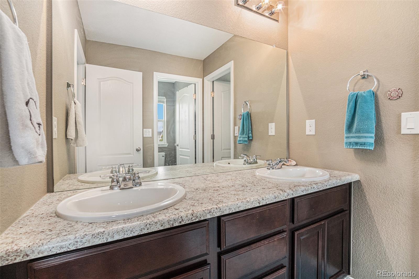 MLS Image #24 for 32 s newbern way,aurora, Colorado