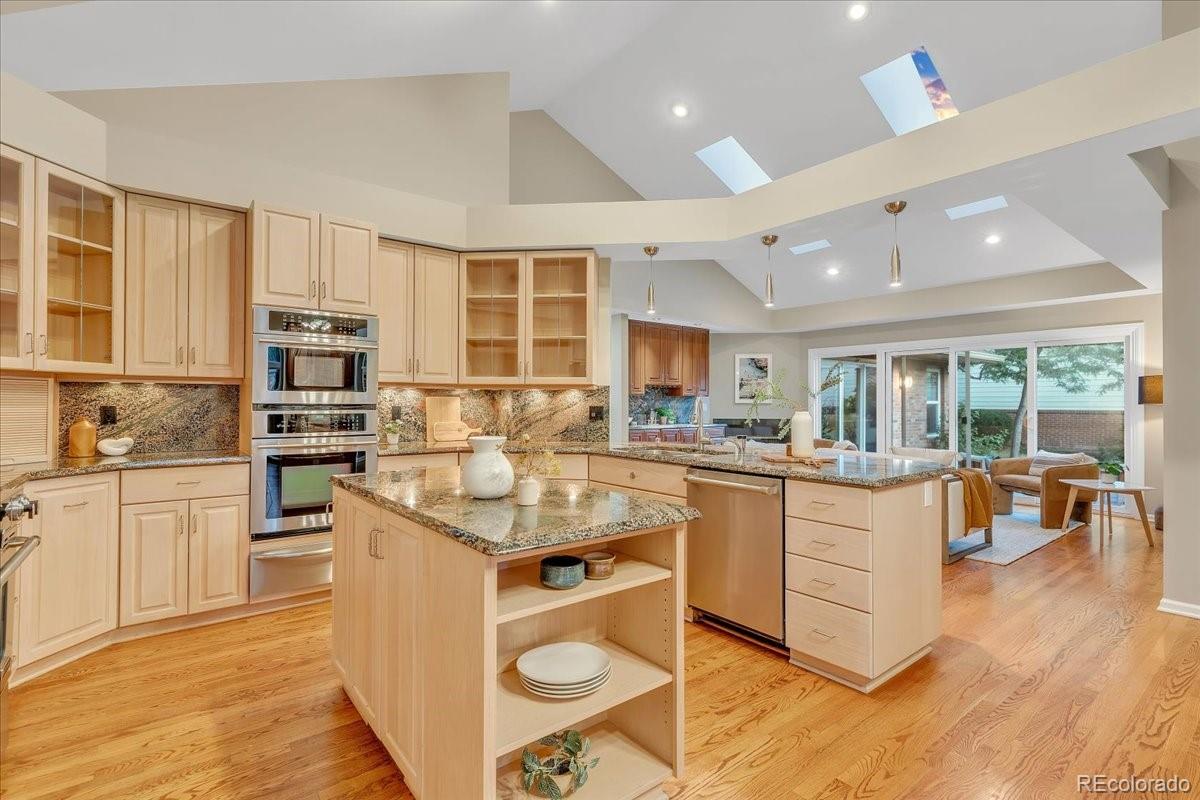 MLS Image #12 for 400 s steele street,denver, Colorado