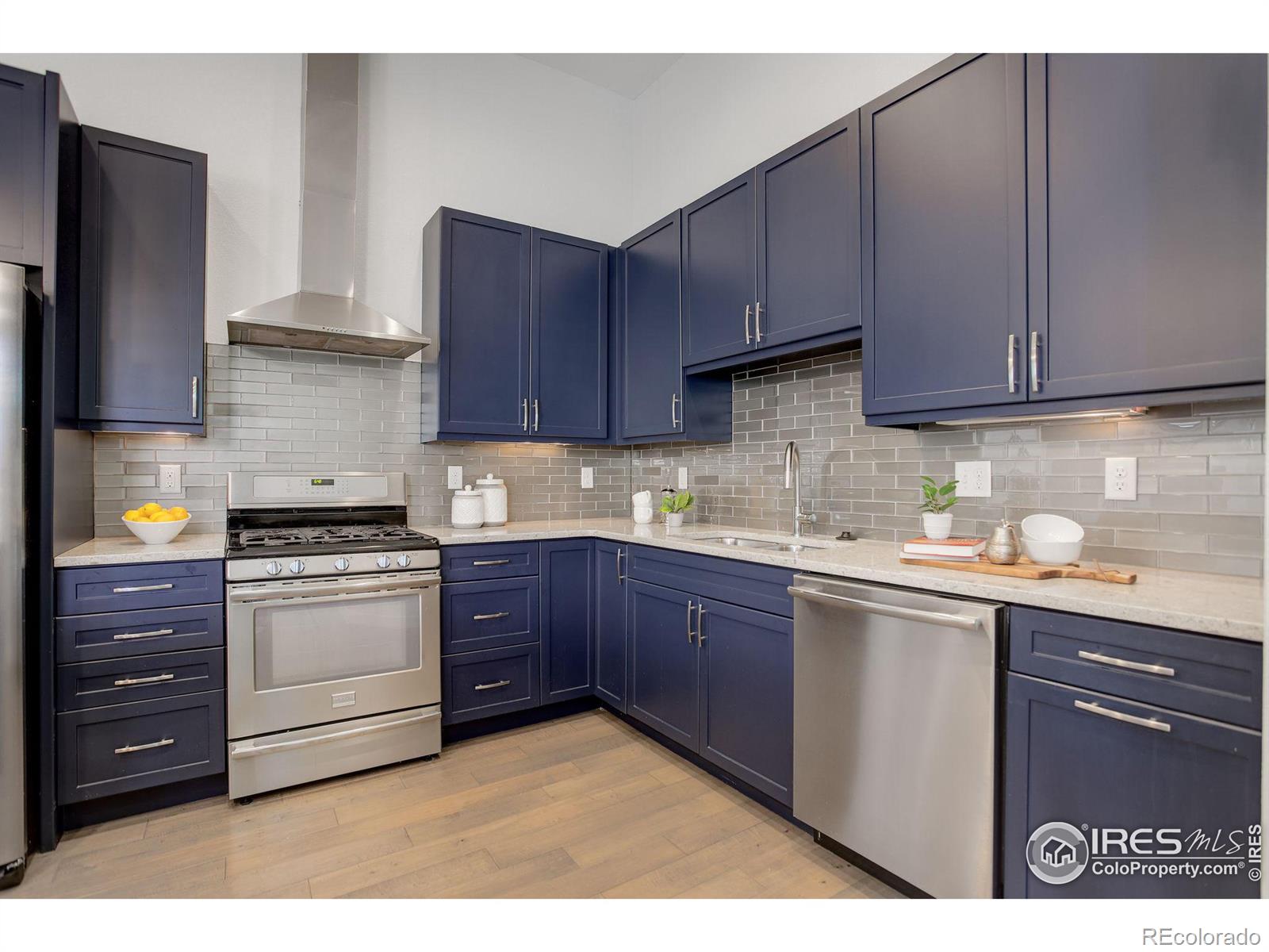 MLS Image #4 for 1820  mary lane,boulder, Colorado