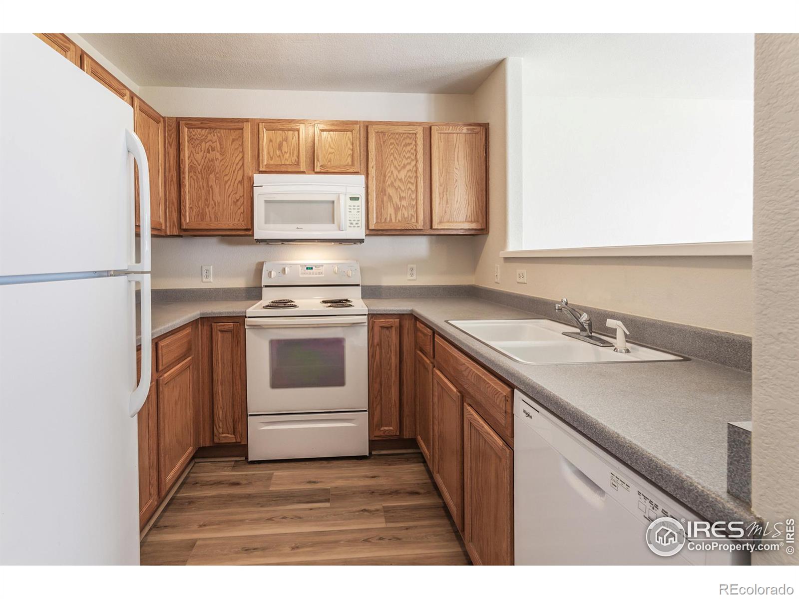 MLS Image #9 for 1947  dove creek circle,loveland, Colorado