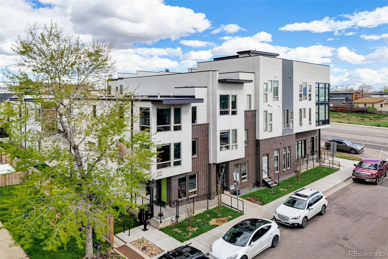 MLS Image #27 for 2090 s galapago street,denver, Colorado