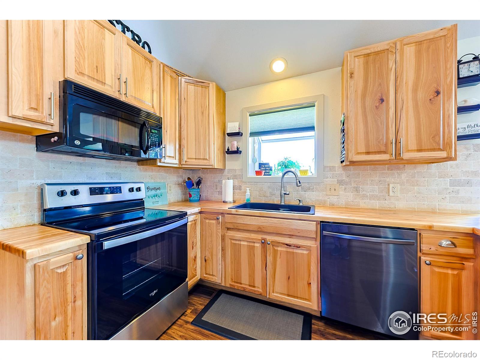 MLS Image #11 for 2121  cypress street,longmont, Colorado