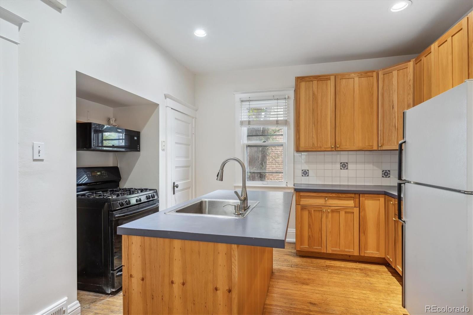 MLS Image #11 for 2675  irving street,denver, Colorado