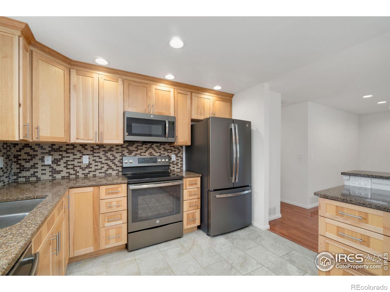 MLS Image #8 for 2811  lakecrest place,loveland, Colorado