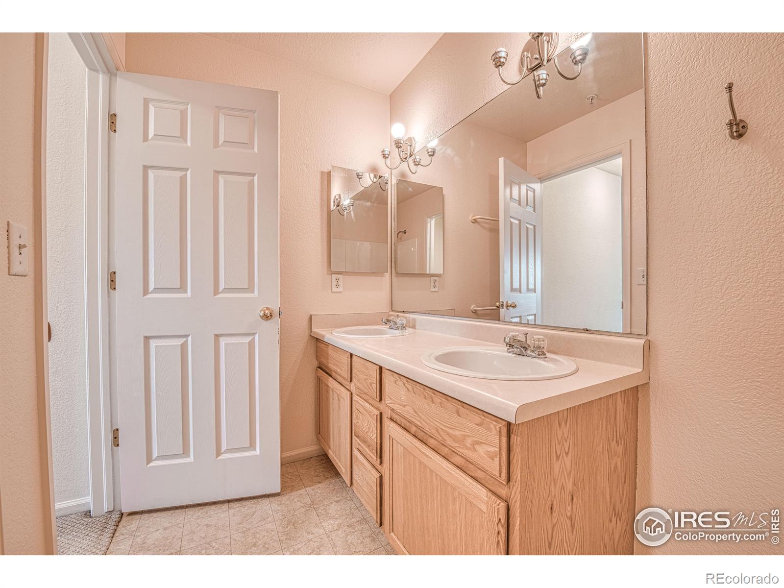 MLS Image #14 for 1601  great western drive,longmont, Colorado