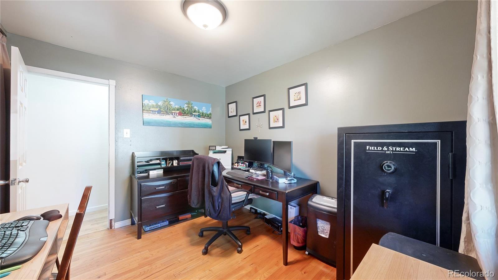 MLS Image #11 for 2880 s kearney street,denver, Colorado