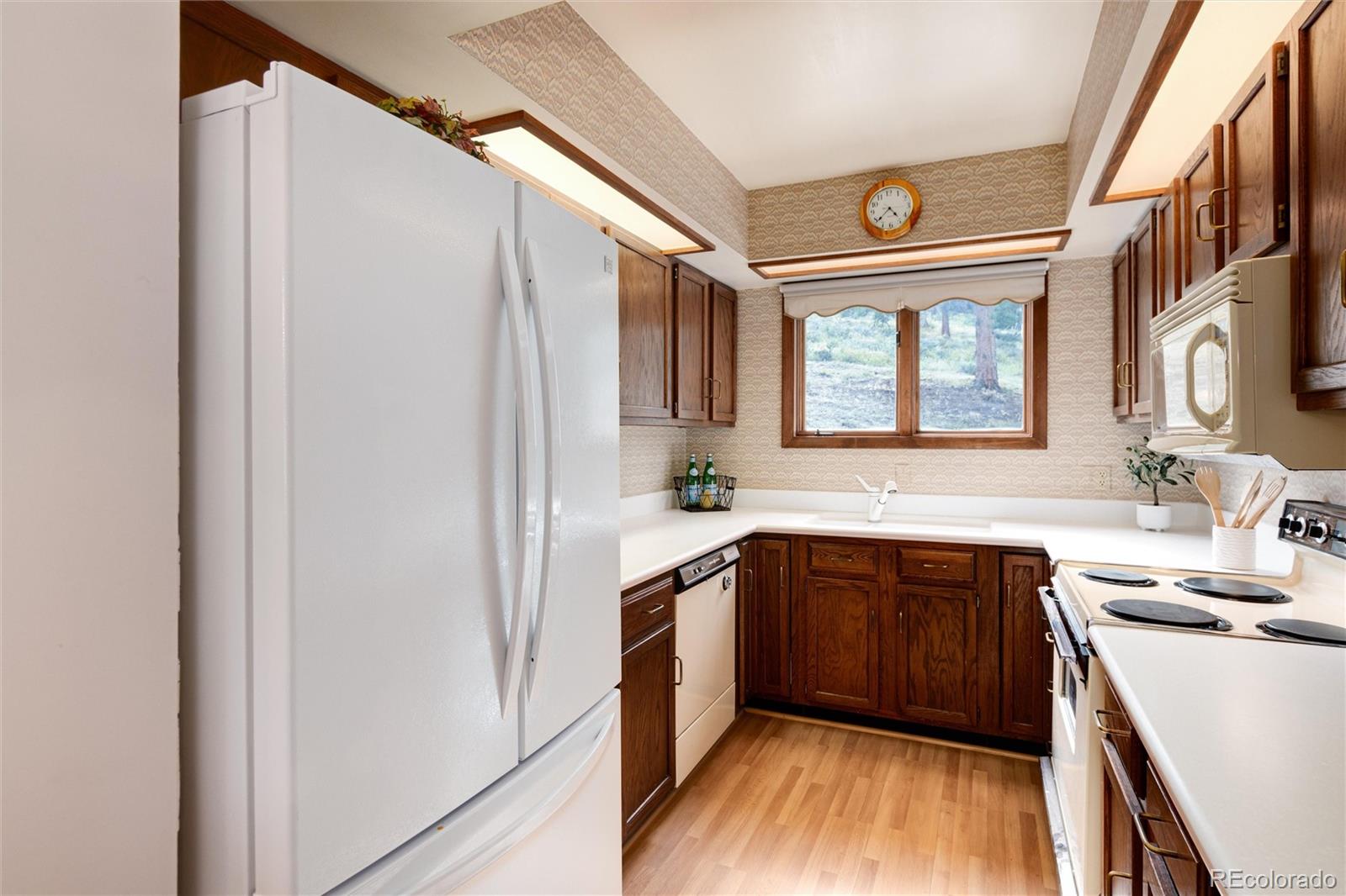 MLS Image #11 for 1070  crestview court,estes park, Colorado