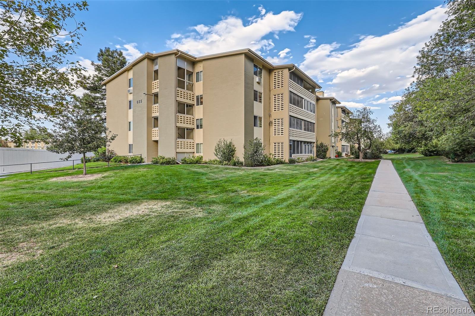 MLS Image #10 for 655 s alton way,denver, Colorado