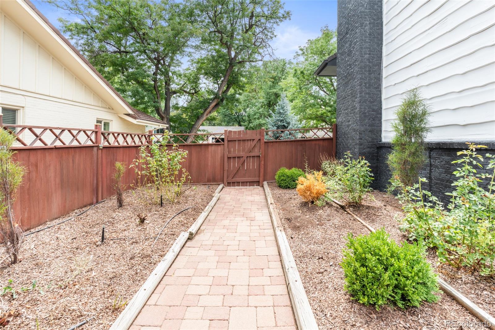 MLS Image #28 for 3678 s narcissus way,denver, Colorado