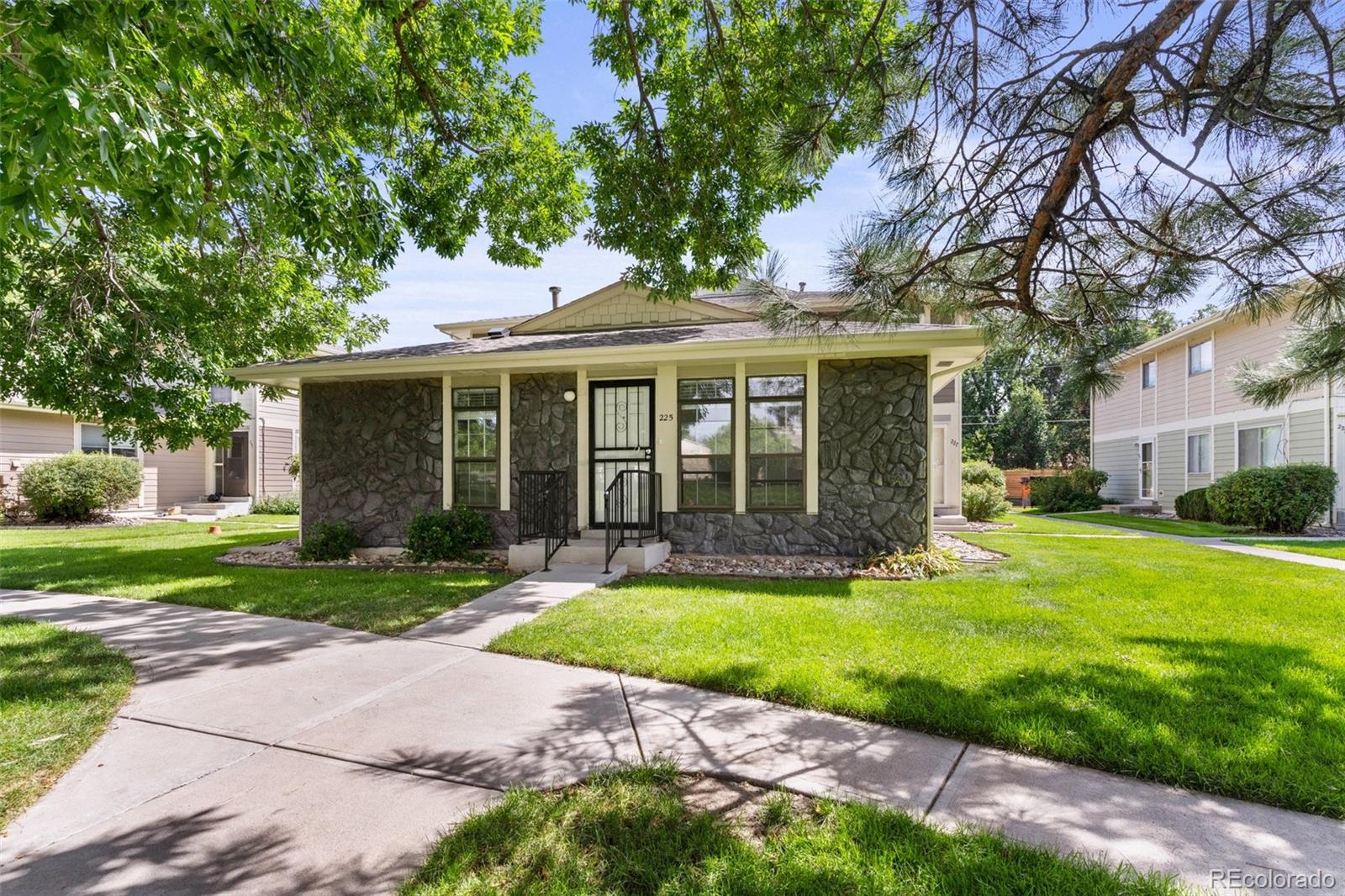 MLS Image #2 for 1225 s oneida street,denver, Colorado